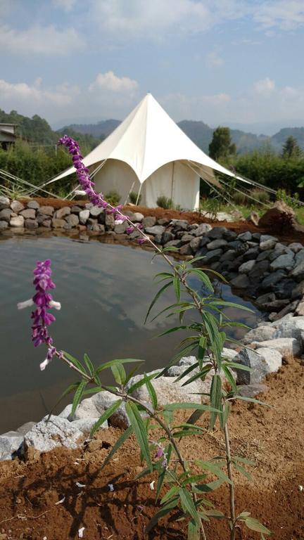 Acatitlan Glamping Hotel Valle de Bravo Esterno foto